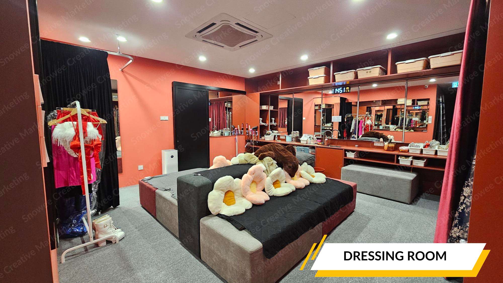 Dressing Room #2